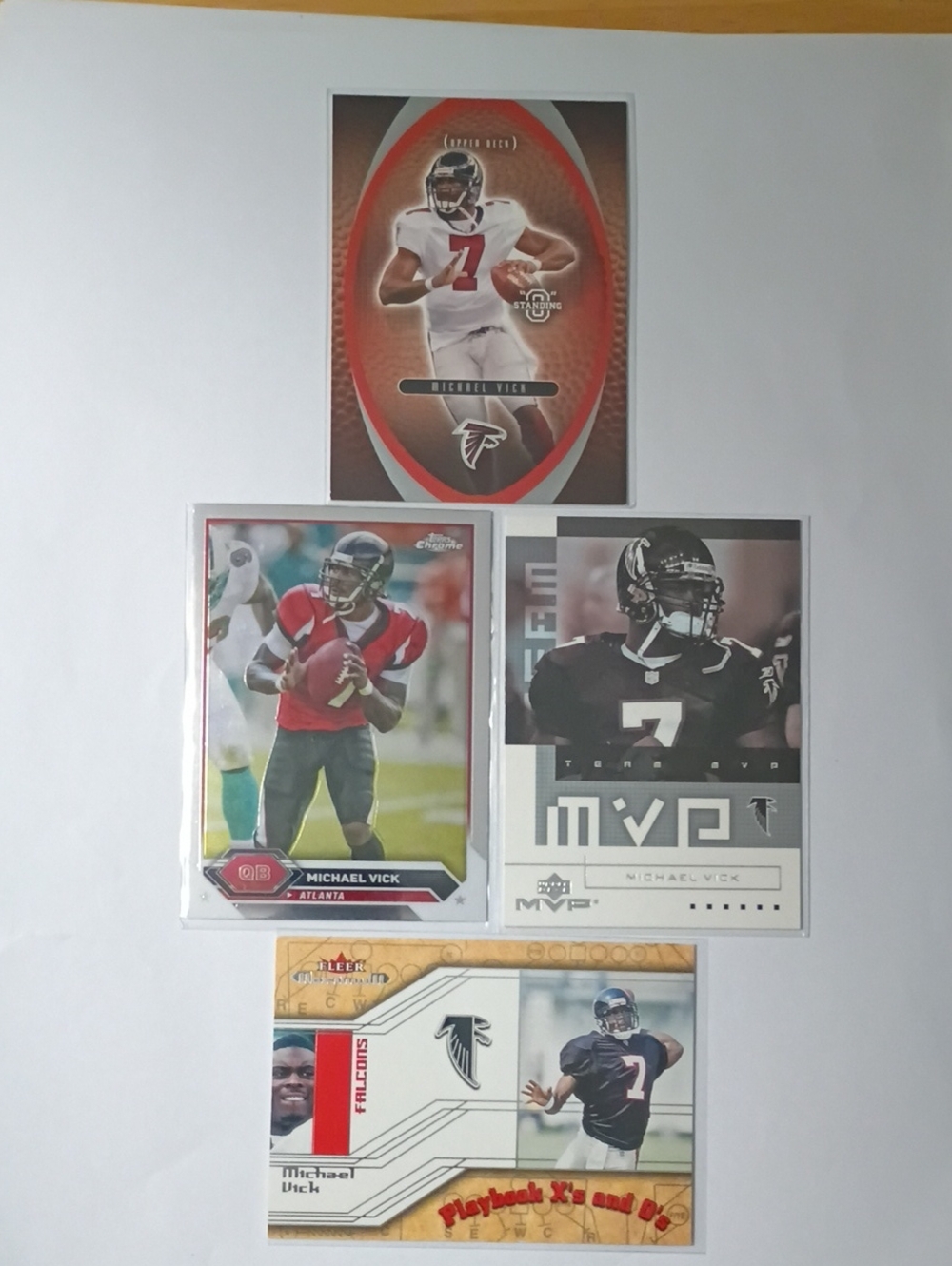 Michael Vick Atlanta Falcons Trading Card Set - Black, Red